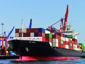 No hay contenedores para mantener el comercio mundial: ¿qué tienen que ver EE. UU. y China?