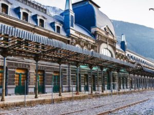 España-Francia por Somport, el tren que nunca llega