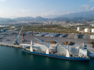 Sevitrade impulsa los graneles líquidos en Motril