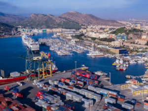 El puerto de cinco orígenes y las mil rutas marítimas